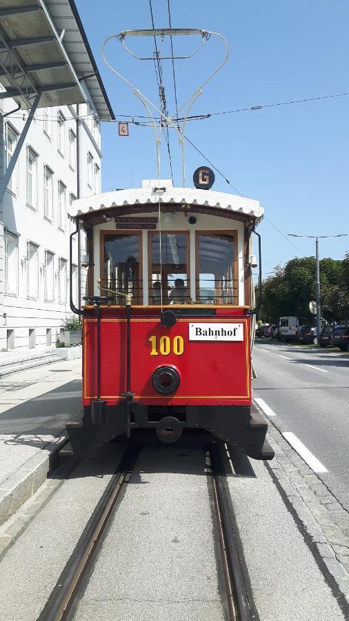 Wolfis Traunseeblick - Mit Kostenlosem Parkplatz Direkt An Der Unterkunft Гмунден Экстерьер фото